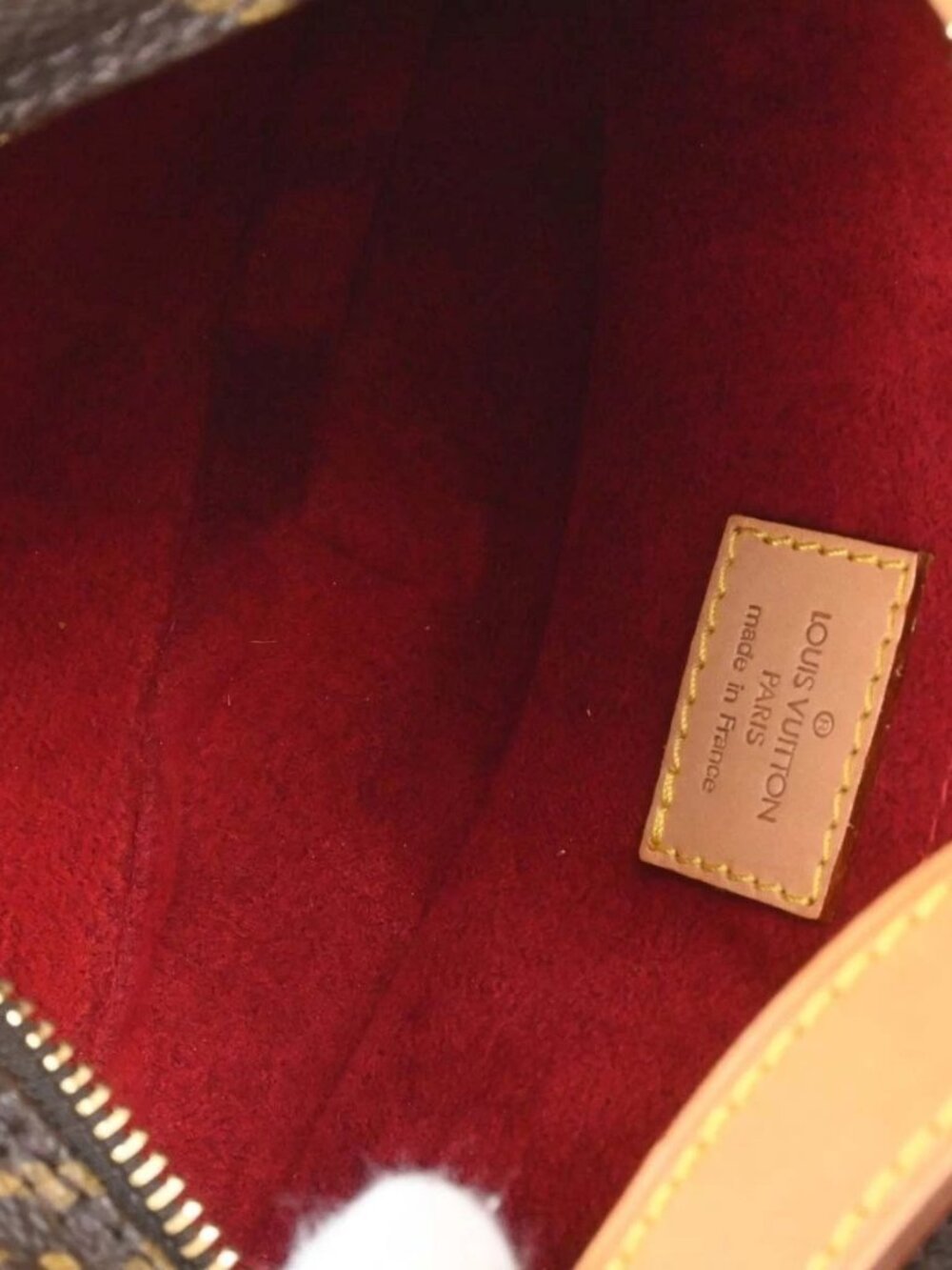 Louis Vuitton Monogram - Picture 10 of 15